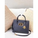 High Quality DIOR MEDIUM ST HONORE TOTE Grained Calfskin M9321UMBA dark blue JH06844bo33