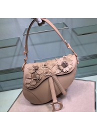 Dior SADDLE-TAS VAN KALFSLEER Bag Flower M0446C Nude JH07117fk36