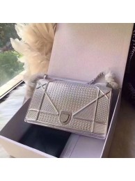 DIORAMA BAG IN SILVER-TONE METALLIC CALFSKIN WITH MICRO-CANNAGE MOTIF M0422 JH07580Bh43